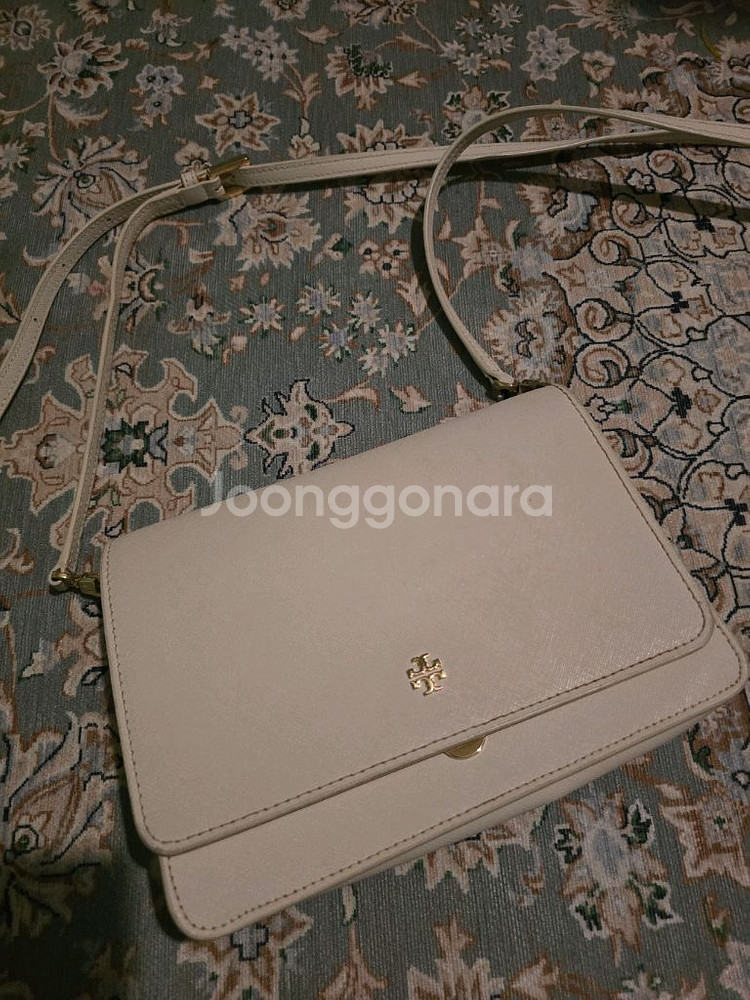 토리버치 크로스백--0