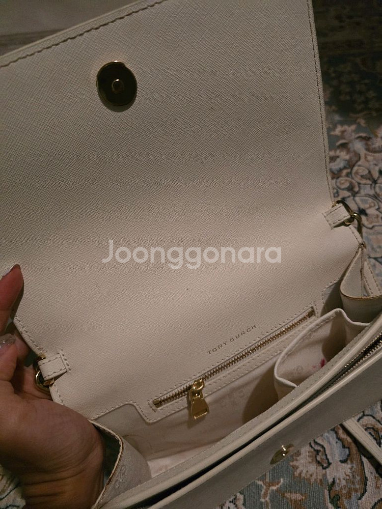 토리버치 크로스백--2