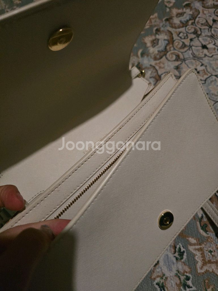 토리버치 크로스백--3