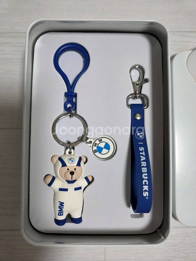 스타벅스 BMW 웰컴킷(베어리스타 키체인) 팝니다.--0