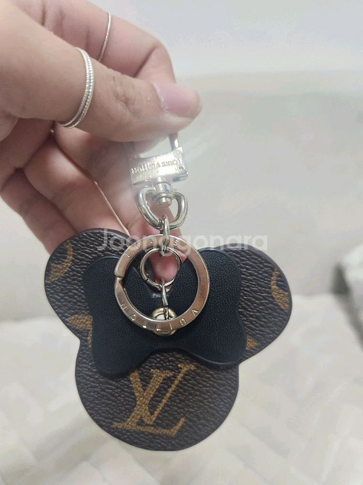 [급처] 루이비통 미키마우스 모노그램 키링 블랙--3