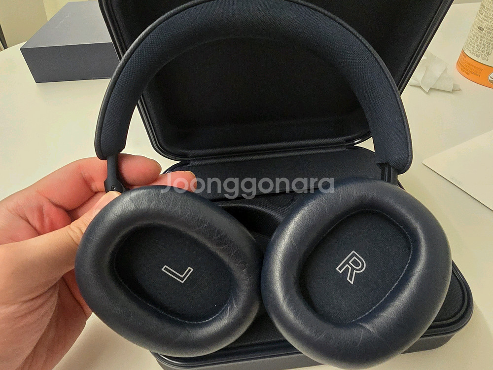 뱅앤올룹슨 Beoplay H95 네이비 풀박 백화점정품--8