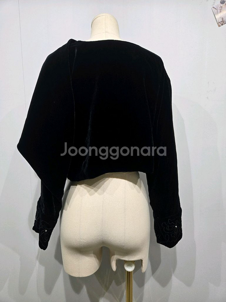 발렌시아가 벨벳 블랙 볼레로 랩 자켓--1