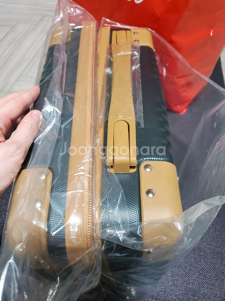 새상품 미니 여행용 캐리어 다크 그린--3