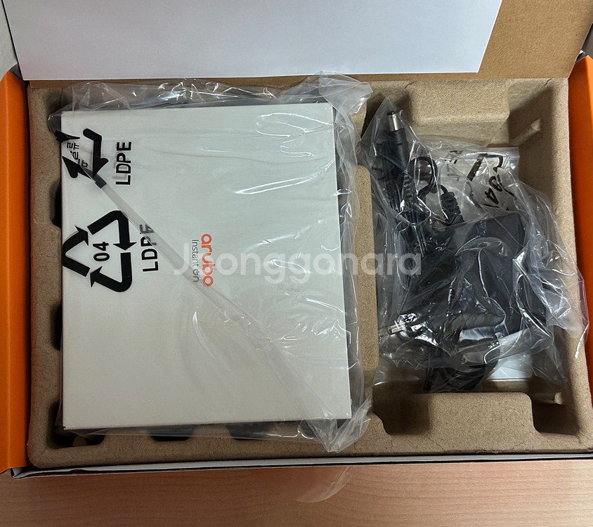 Aruba 아루바 8P 스위치허브--1