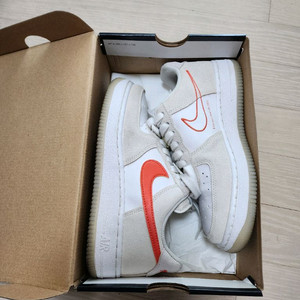 [판매중] 230 나이키 에어포스 퍼스트 유즈
