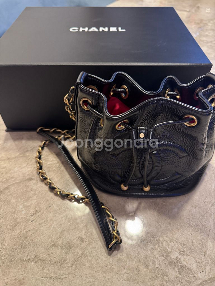 샤넬 드로스트링 버킷 크로스백--0