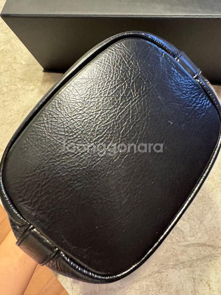 샤넬 드로스트링 버킷 크로스백--4