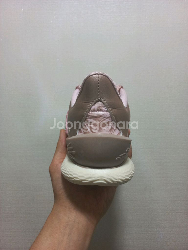 260 언더아머 커리 팍스 1 농구화 농민화 배드민턴--3