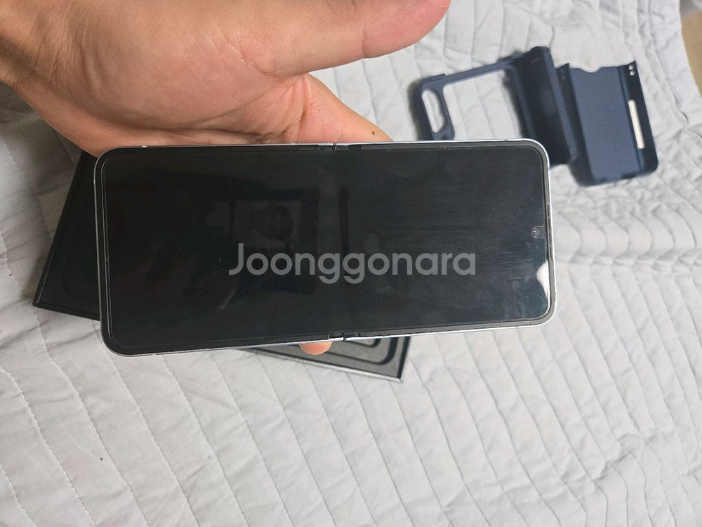 갤럭시z플립6 256gb 블루 공기계 판매--4