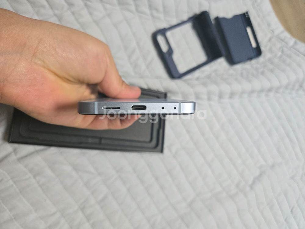 갤럭시z플립6 256gb 블루 공기계 판매--7