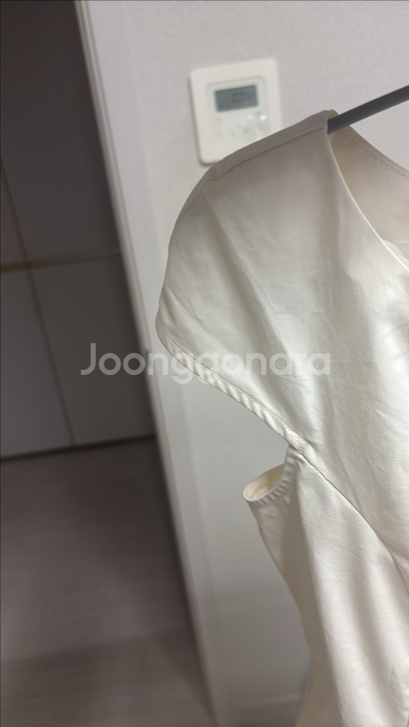 킨더살몬 보트넥 블라우스--4