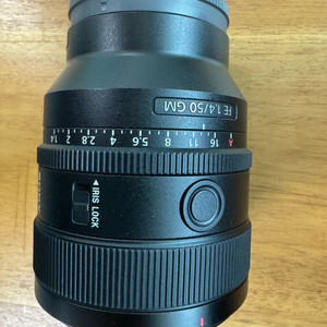 소니 Sel50f14gm 오사금 팝니다