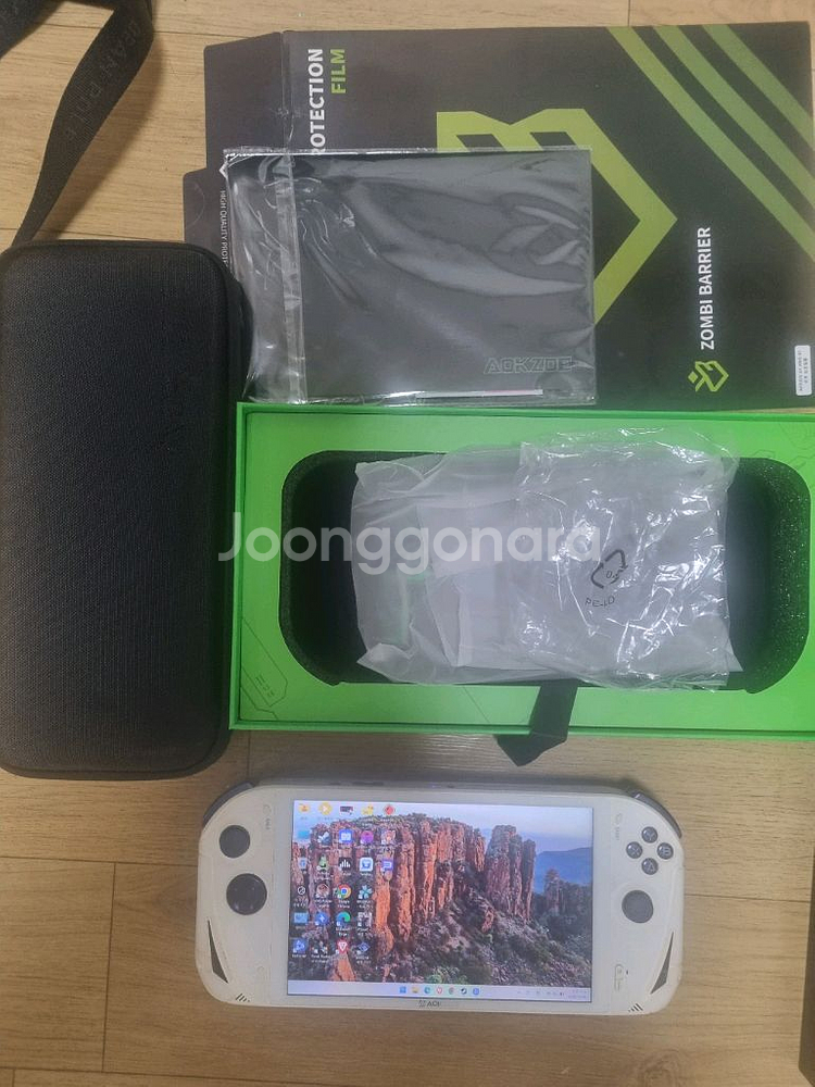 aokzoe a1 pro 7840u 팝니다--0