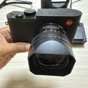 라이카 Q Summilux 28mm 단렌즈 카메라 판매