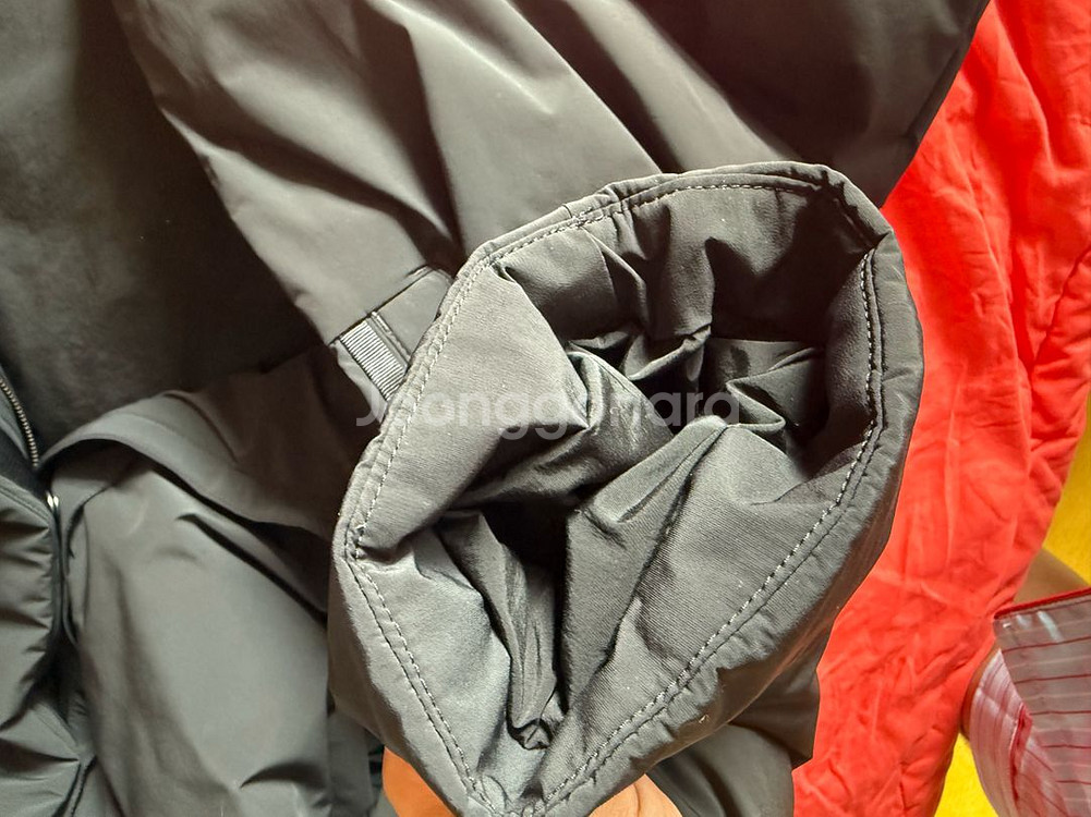 띠어리 로니 패딩 L--3