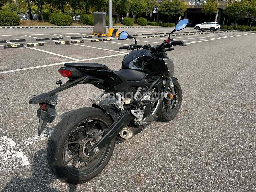 혼다 cb125r 21년형 블박튜닝 abs 팝니다--5