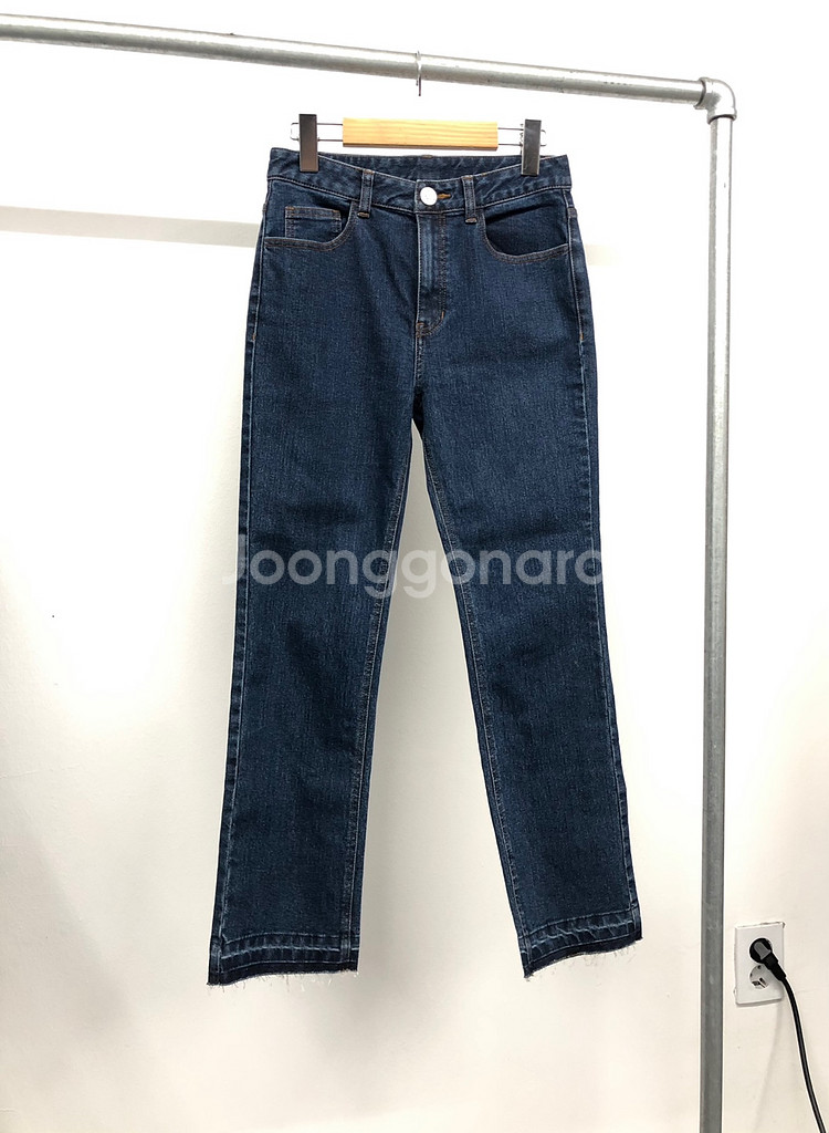 베네통 세미부츠컷 청바지 55--0