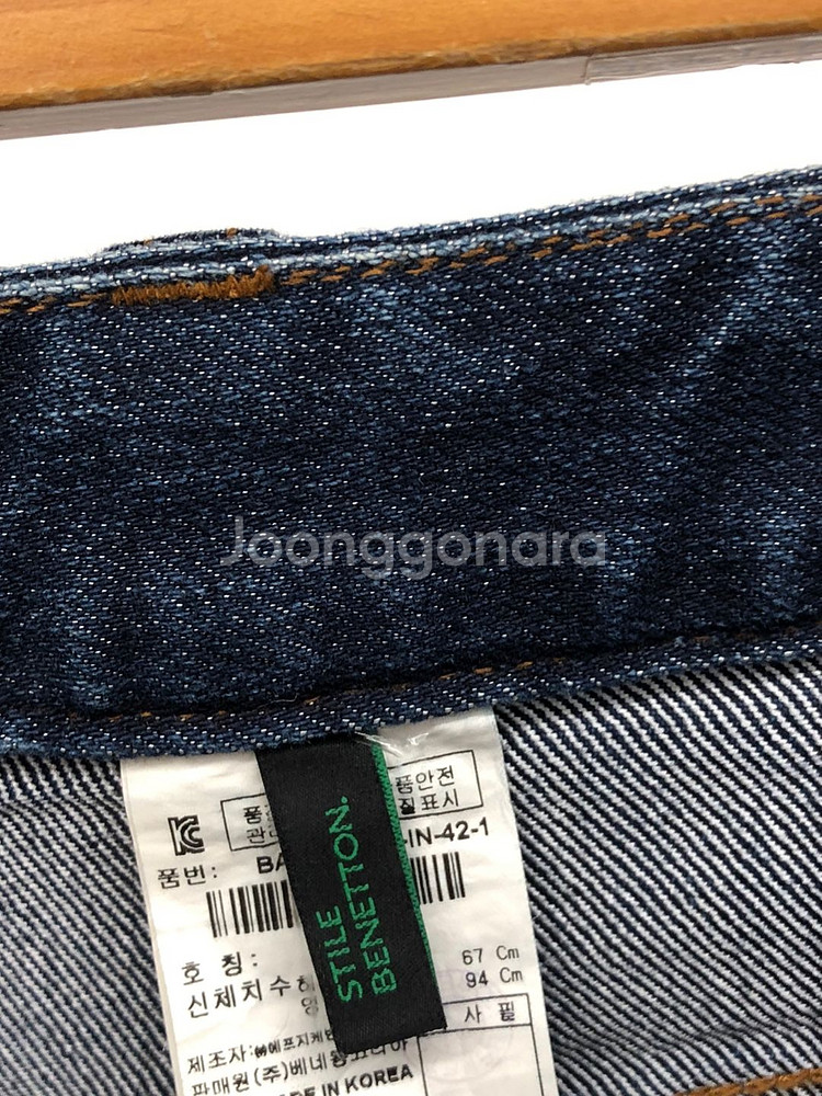 베네통 세미부츠컷 청바지 55--4