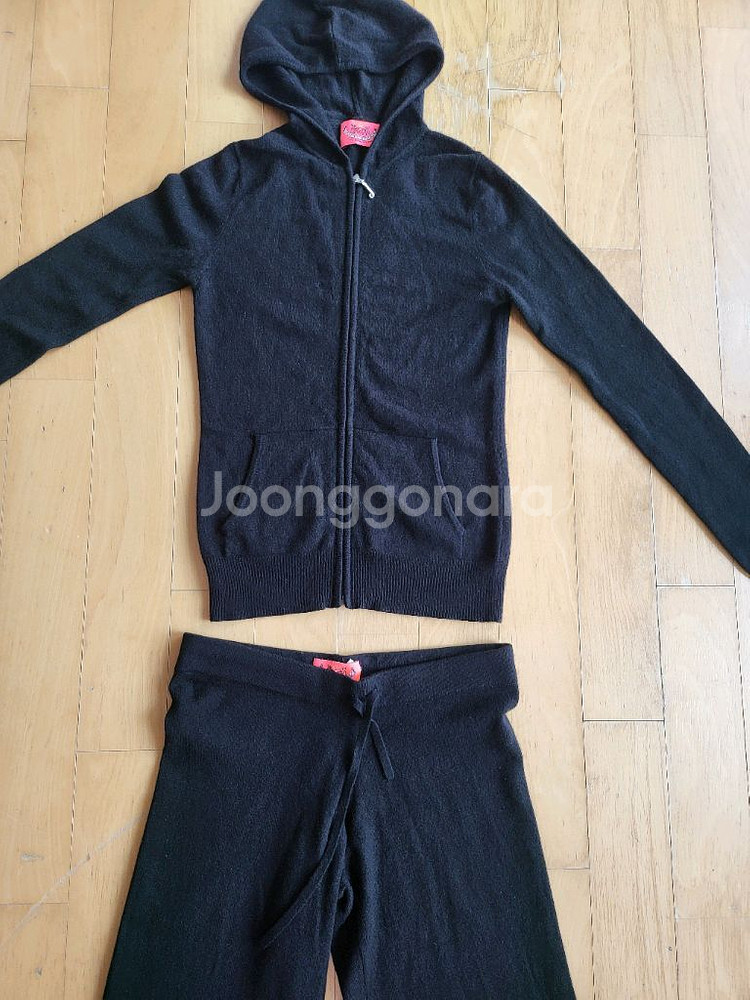 쥬시 꾸뛰르 100%캐시미어 트레이닝 집업 후드 세트--5