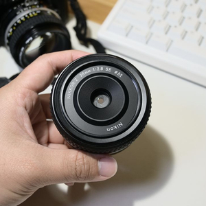 니콘 28mm F2.8 SE