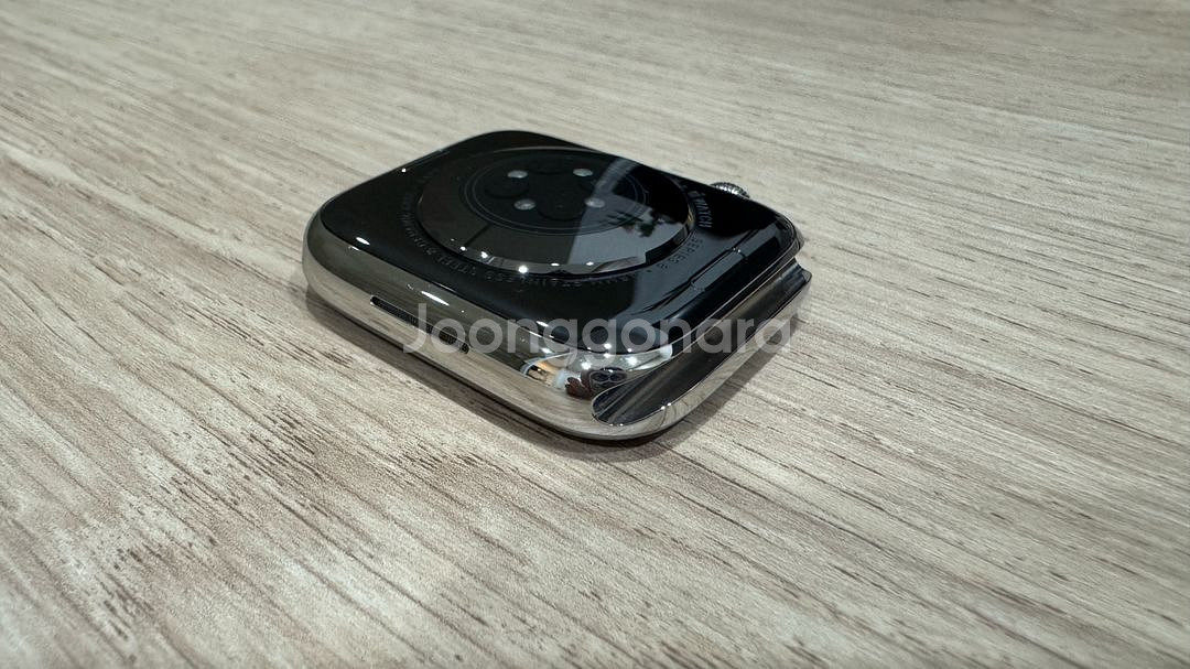 애플워치8 45mm 스테인리스 실버 셀룰러 밀레니즈루프--6
