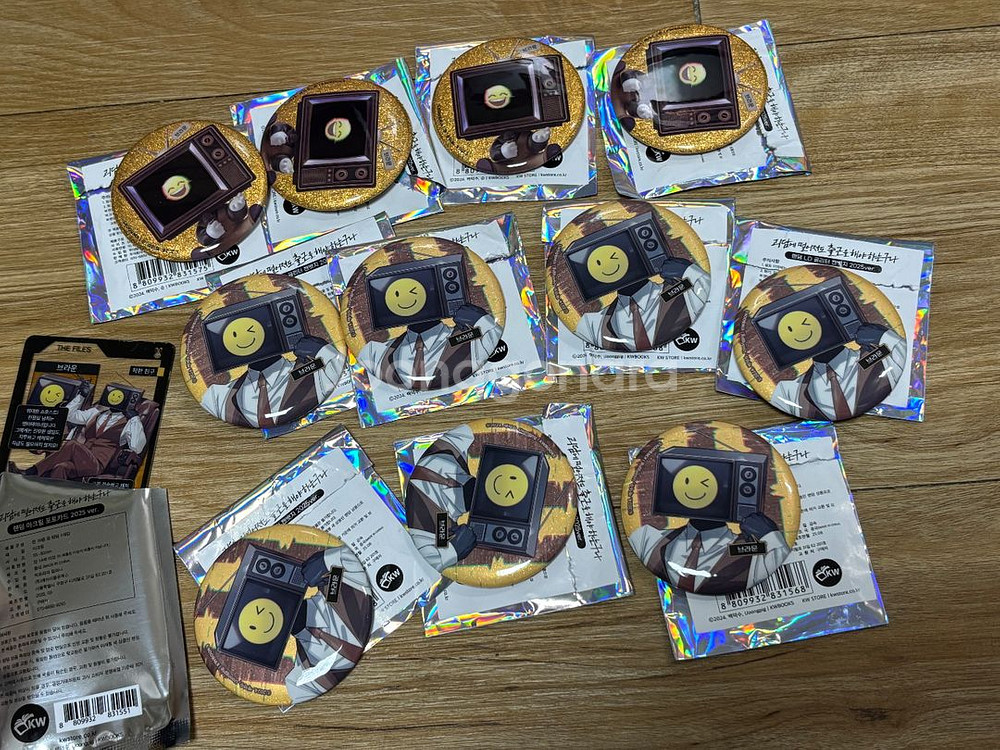 괴담출근 괴출 팝업 브라운 뱃지 아크릴 포토카드--0