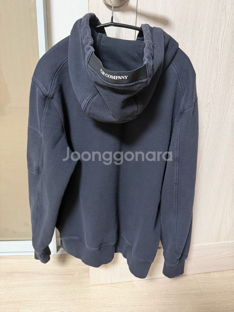 CP company 후드티--1
