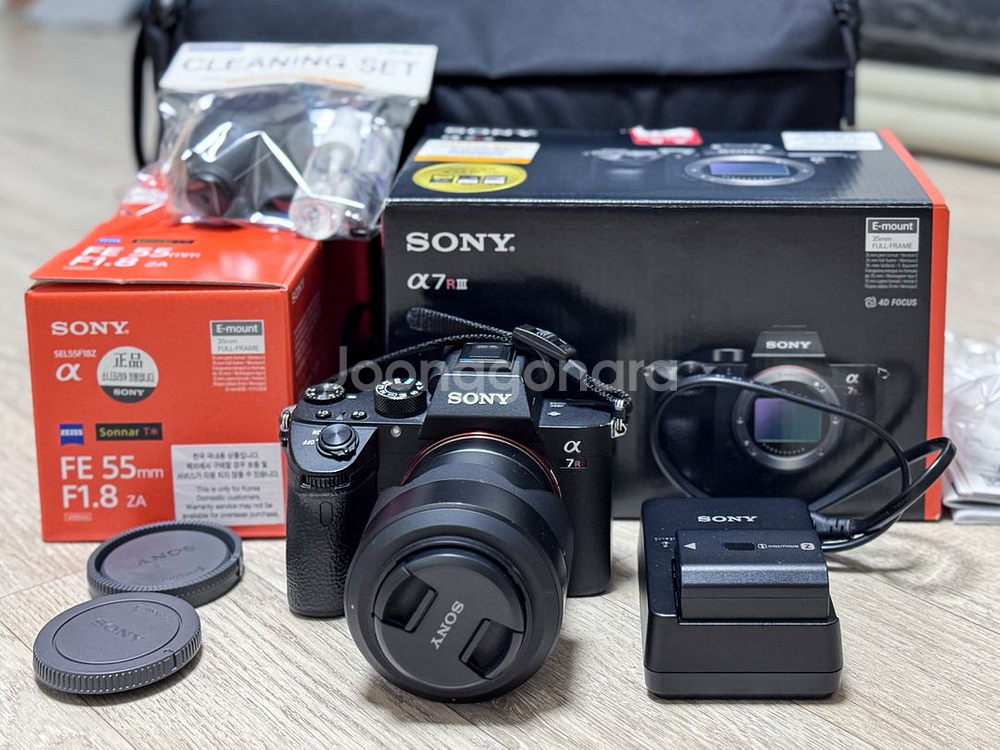 Sony A7R3, sel55f18z + 추가 배터리--0