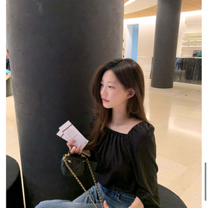 새상품) 제니오 러브 로지 도트 블라우스