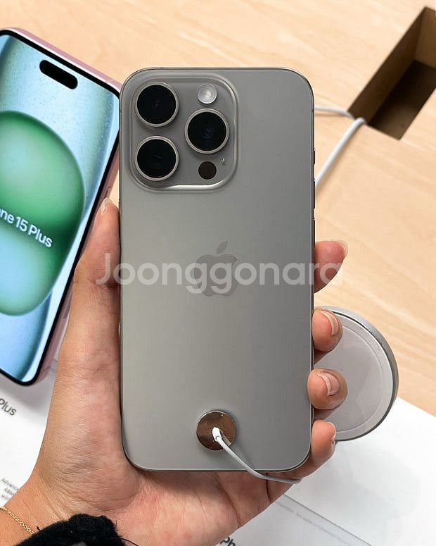 아이폰 15 프로 티타늄 256기가 애케플--0
