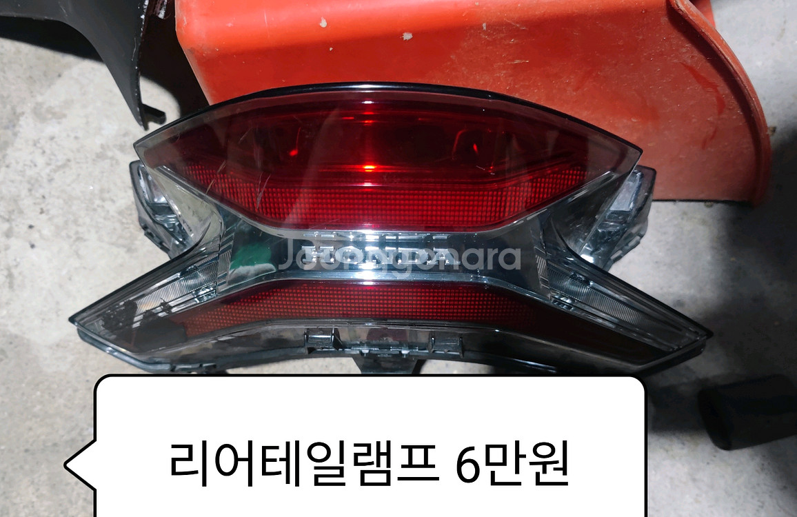 더뉴pcx125 18-20년식부품팝니다--5