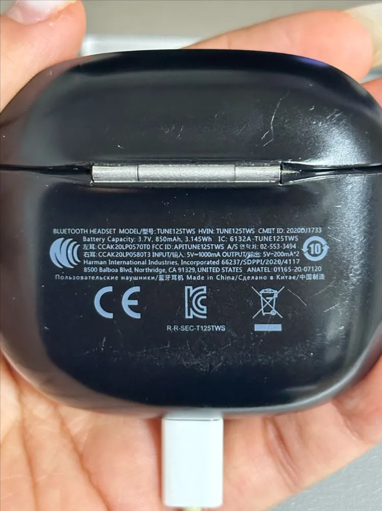 JBL TUNE125TWS 무선 이어폰 블랙 [오른쪽 이미지