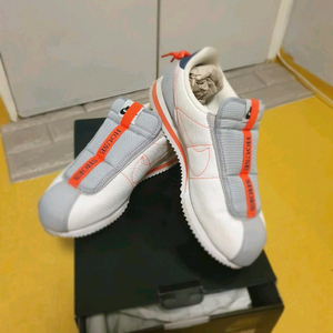 나이키 코르테즈 켄드릭라마 한정 270