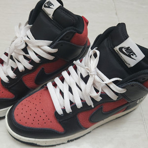 나이키 언더커버 덩크하이 235사이즈 팝니다.