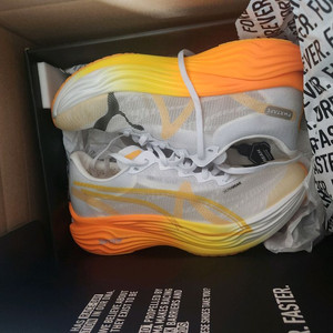 푸마 디나엘3 270새상품 디비에이트 나이트로 엘리트3