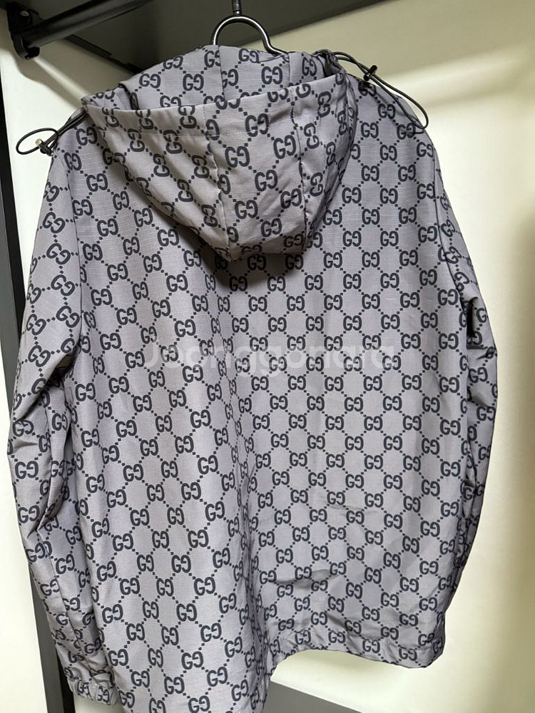 구찌 로고프린팅 바람막이점퍼--3