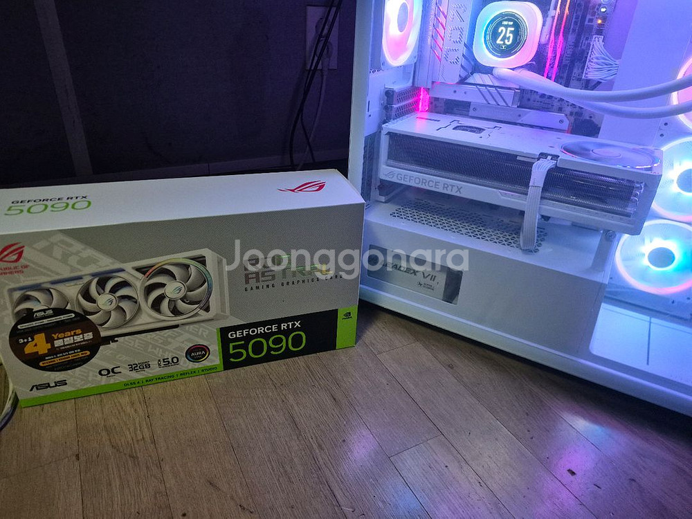 Asus RTX 5090 아스트랄 astral 화이트--0