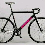 엔진11 브레이커 픽시자전거 핑크색상 구해봅니다