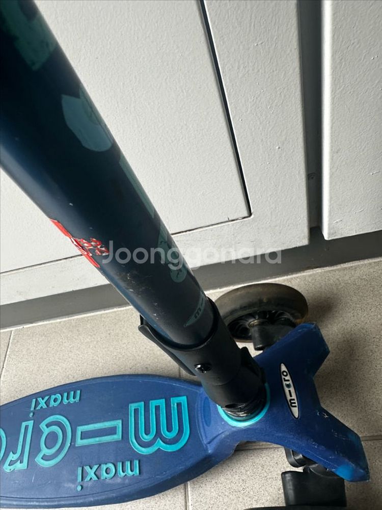 [거래완료] 마이크로 킥보드 맥시 폴더블 디럭스 LED--3