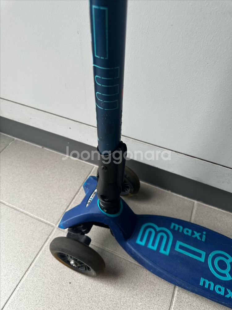 [거래완료] 마이크로 킥보드 맥시 폴더블 디럭스 LED--6