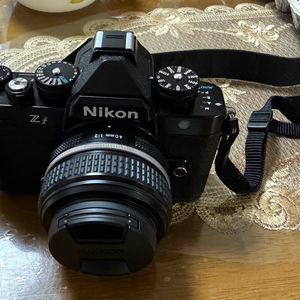 니콘 Z f 카메라 + 40mm 렌즈