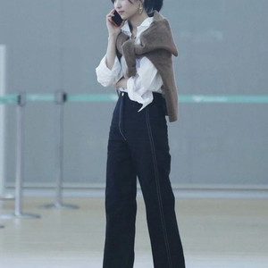 발렌티노타이화이트셔츠