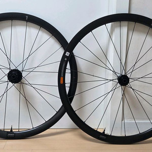 자이언트 SLR1 카본로드휠셋