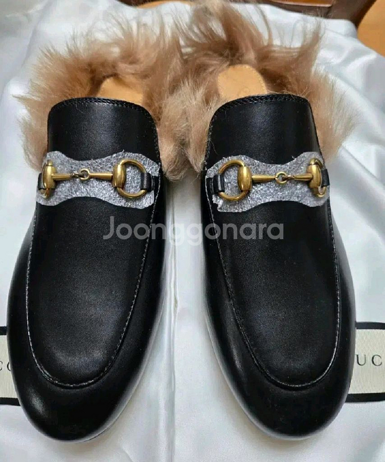 GUCCI 블랙레더 홀스빗 퍼 뮬(36/230mm)--0