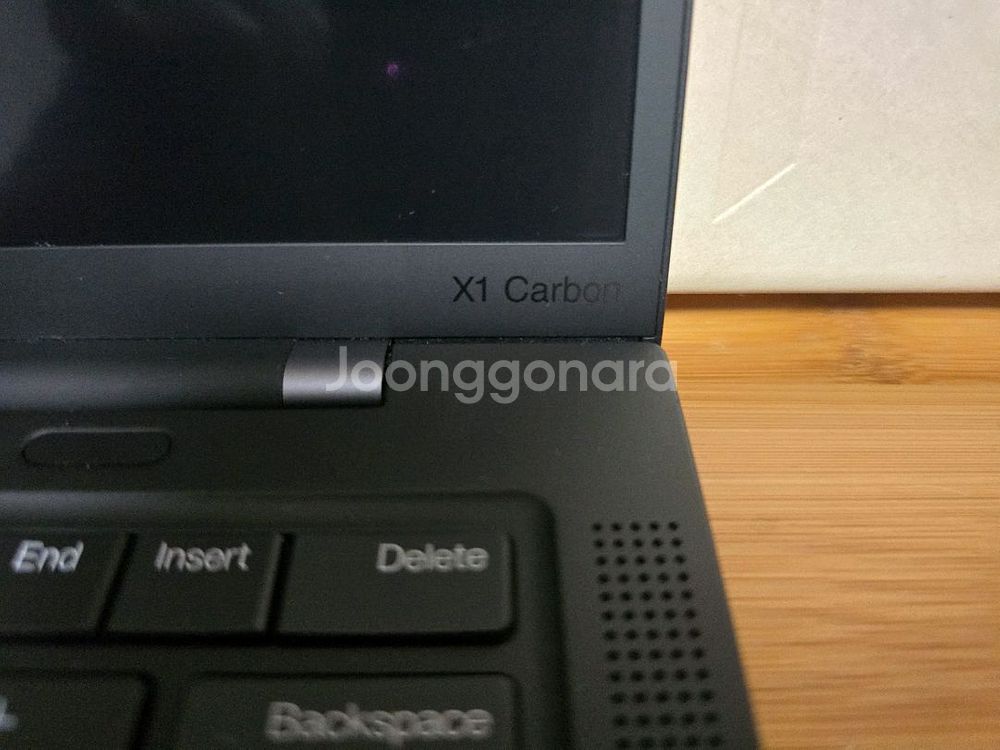 ThinkPad X1 Carbon Gen10--4