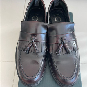 프레드 페리 테슬로퍼 와인컬러 270