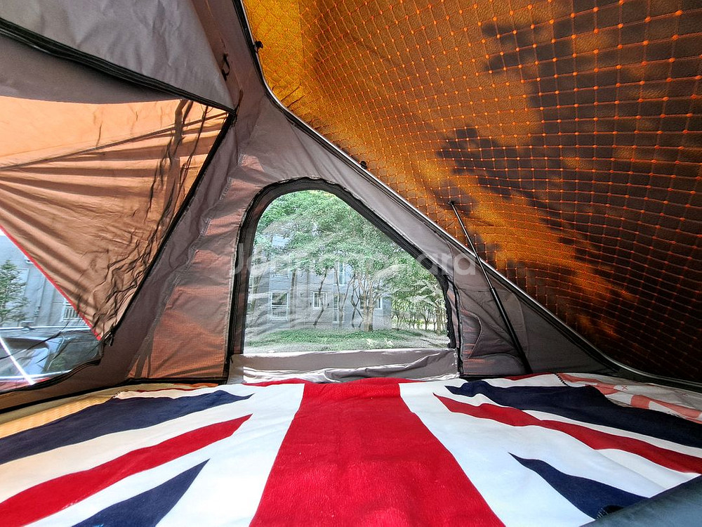 쿨리 KULY 루프탑 텐트 (트라이앵글)판매합니다--3