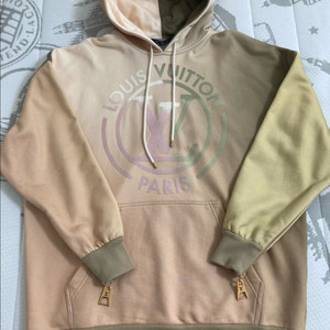 루이비통 후드 이미지