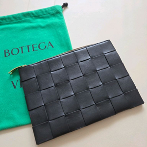 보테가베네타 인트레치아토 파우치 클러치백 남녀공용